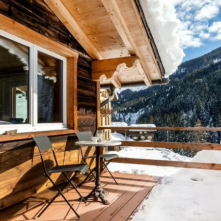 Turmzimmer アパート